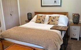 Adorable One Bedroom Apartment With Balcony